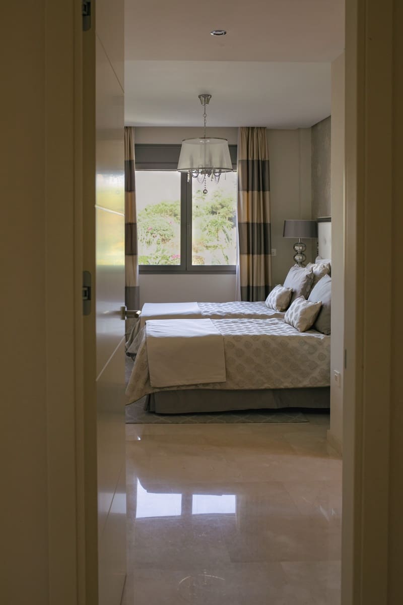 5 bedroom Villa for sale in Marbella with pool garage - € 3,950,000 (Ref: 9406349)