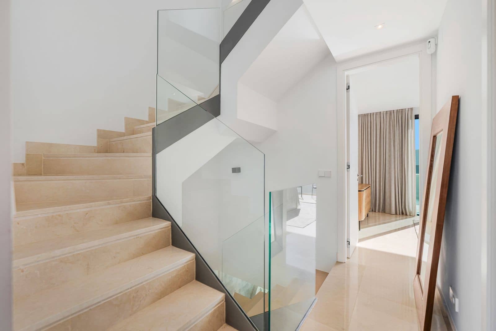 4 sovrum Hus till salu i La Cala de Mijas med pool garage - 1 215 000 € (Ref: 9410734)