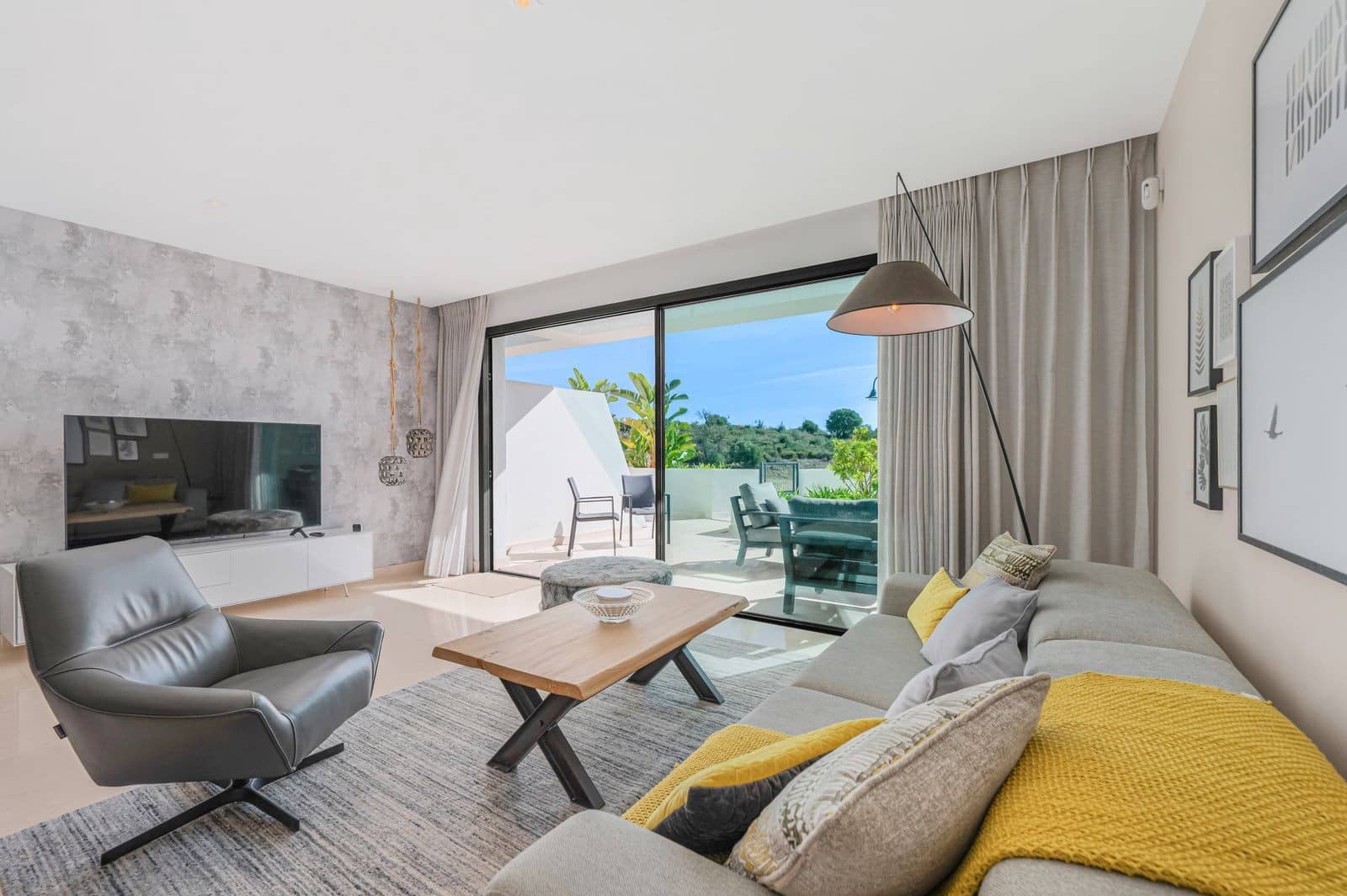 4 sovrum Hus till salu i La Cala de Mijas med pool garage - 1 215 000 € (Ref: 9410734)