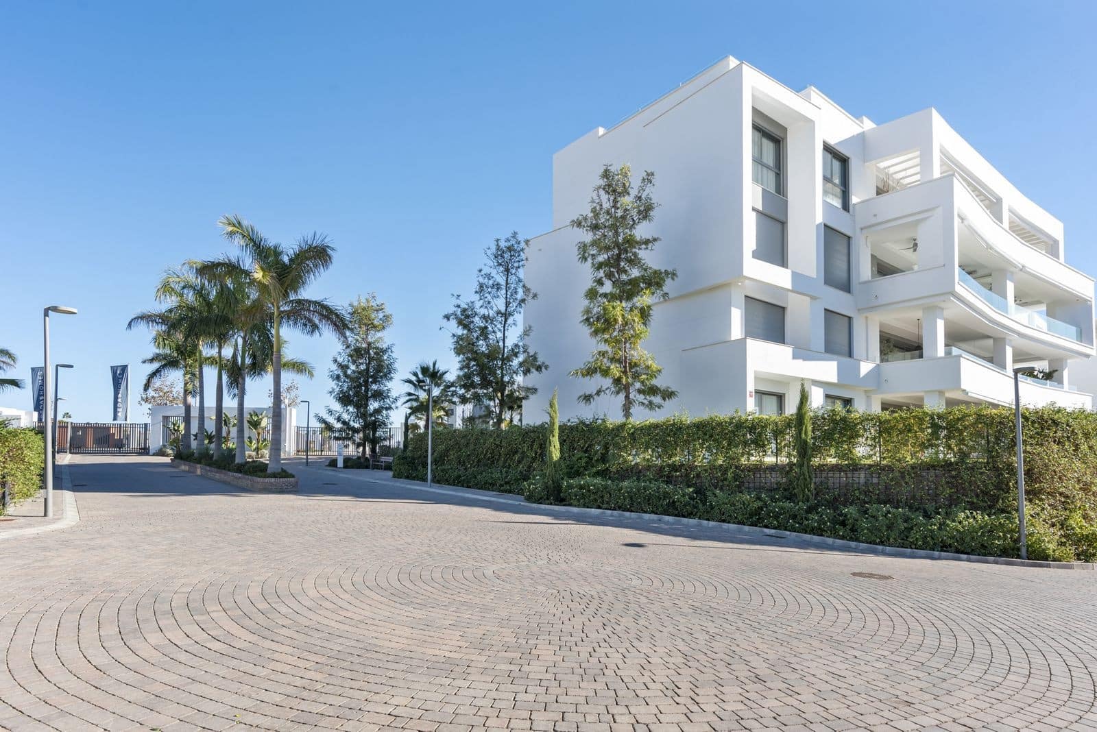 3 Zimmer Apartment zu verkaufen in Marbella mit Pool Garage - 1.650.000 € (Ref: 9410735)