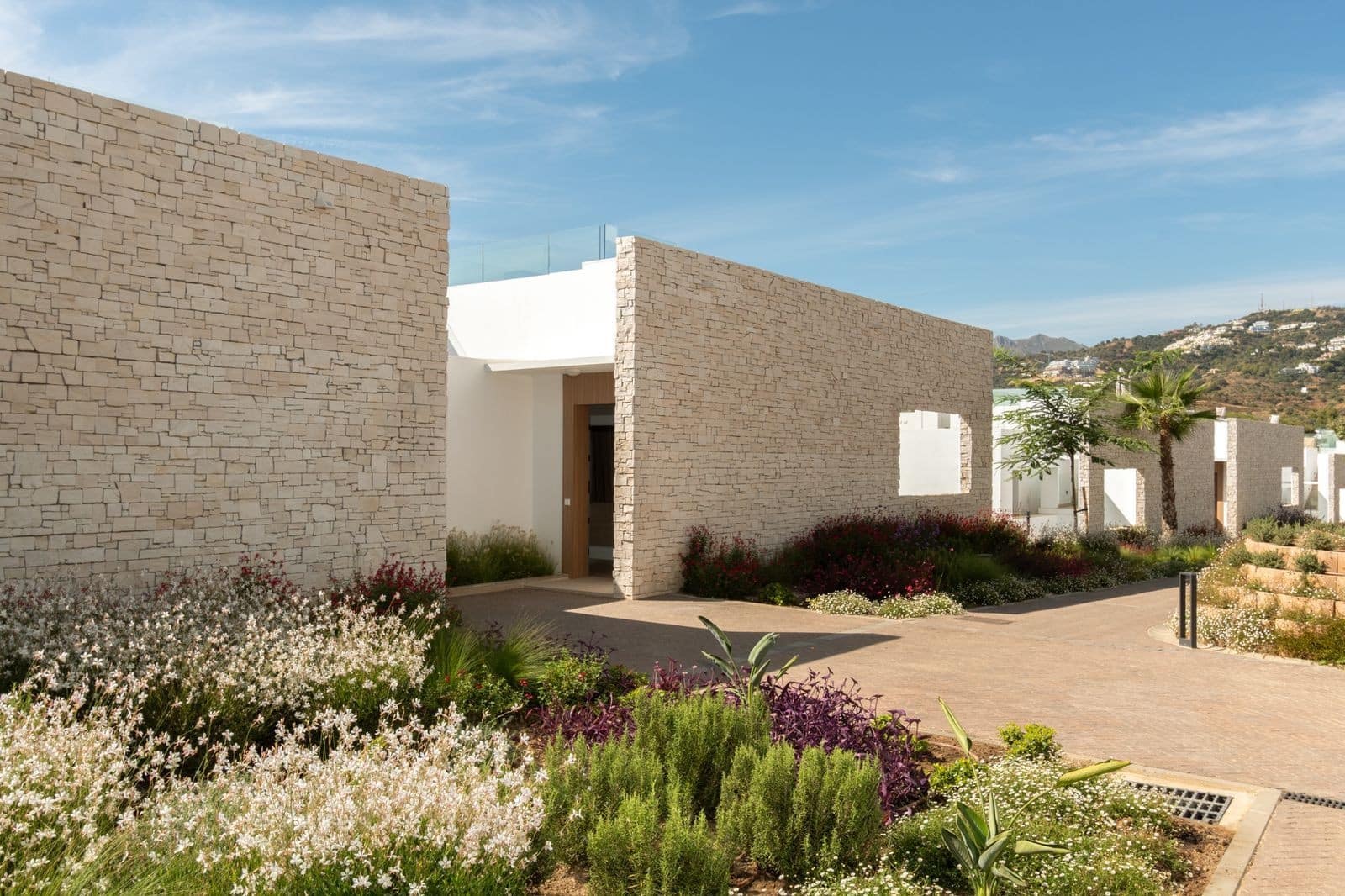 4 soverom Kjedet enebolig til salgs i Marbella med svømmebasseng garasje - € 2 095 000 (Ref: 9419115)