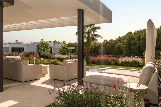 4 sovrum Semi-fristående Villa till salu i Marbella med pool garage - 2 095 000 € (Ref: 9419115)