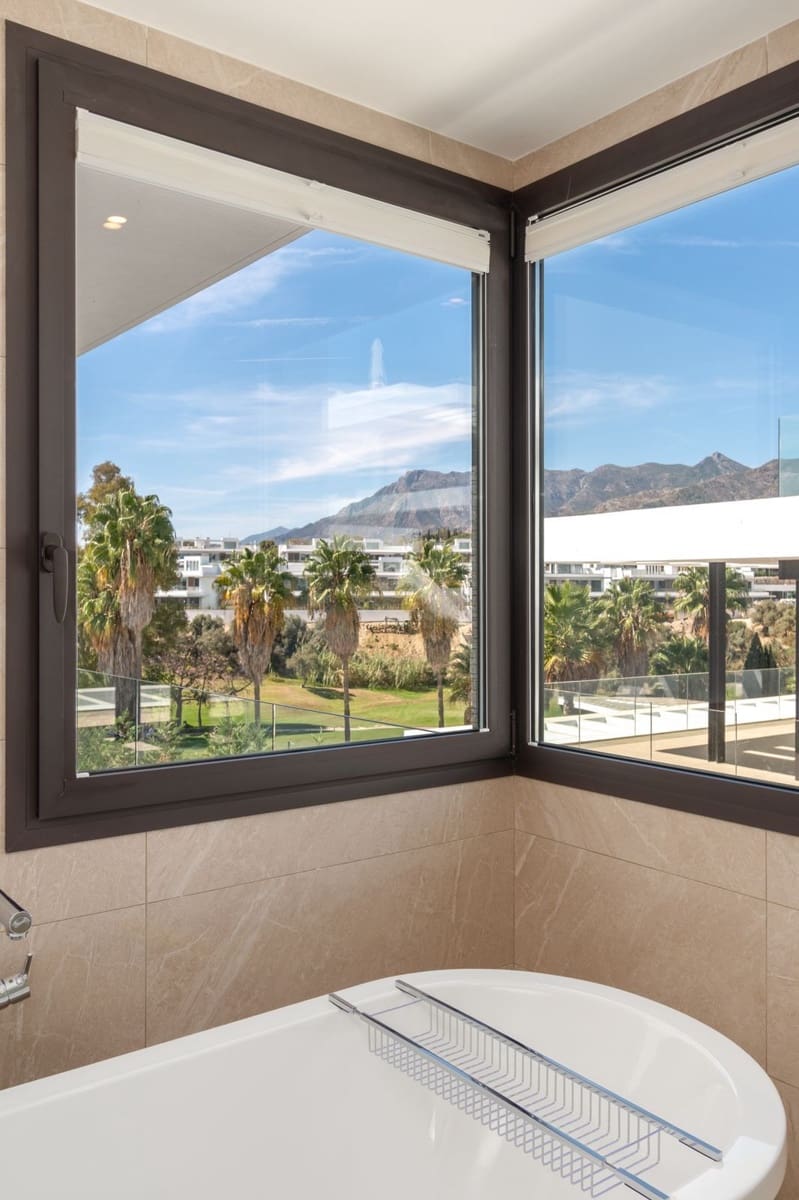 4 chambre Villa/Maison Semi-Mitoyenne à vendre à Marbella avec piscine garage - 2 095 000 € (Ref: 9419115)