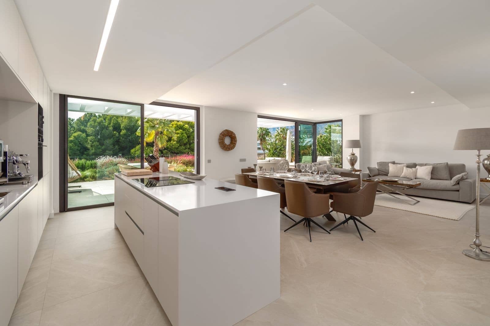 4 chambre Villa/Maison Semi-Mitoyenne à vendre à Marbella avec piscine garage - 2 095 000 € (Ref: 9419115)