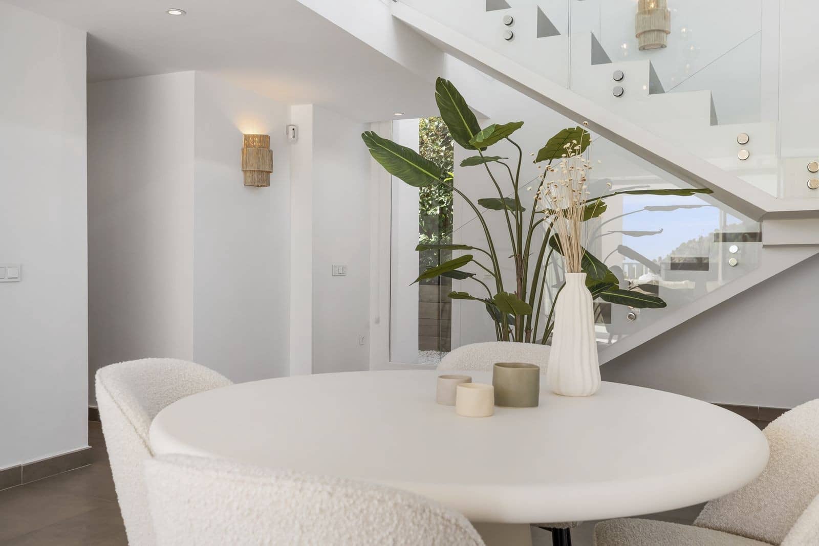3 bedroom Villa for sale in Mijas with pool garage - € 1,350,000 (Ref: 9430913)