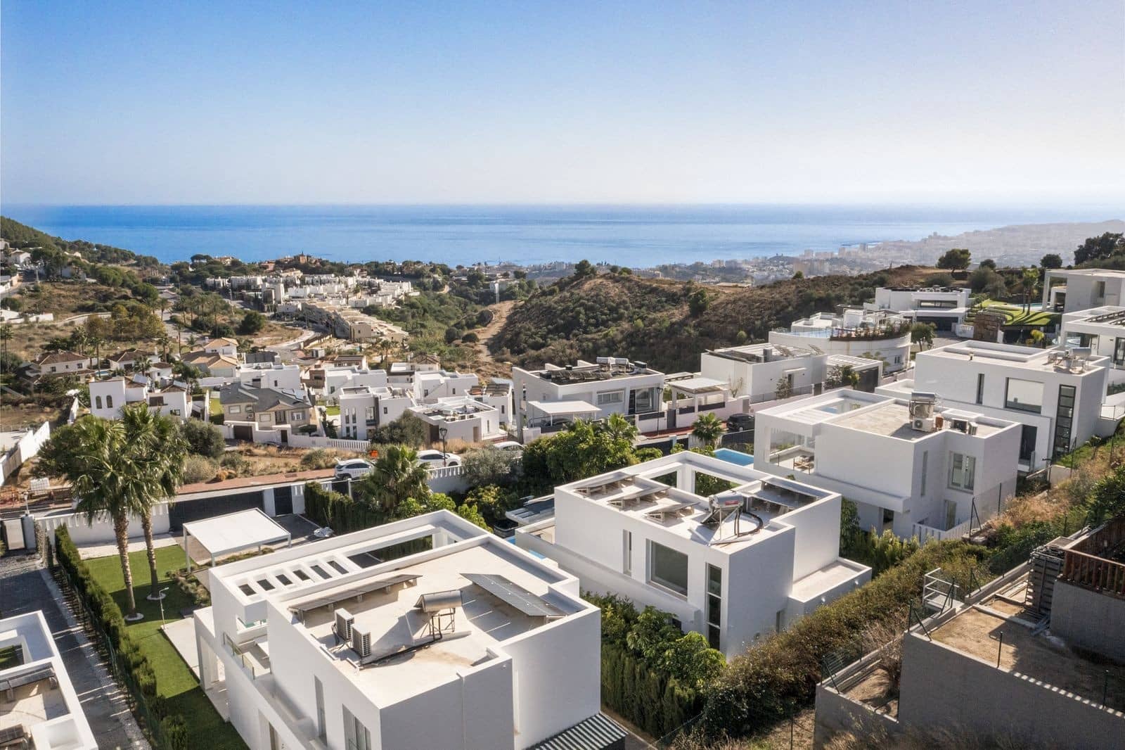 3 bedroom Villa for sale in Mijas with pool garage - € 1,350,000 (Ref: 9430913)