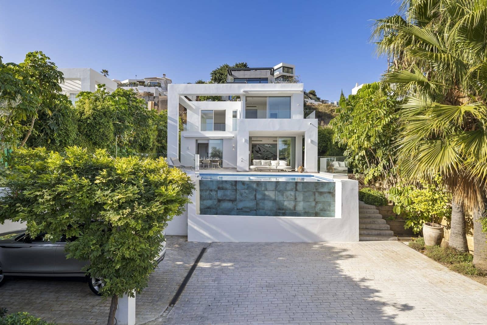 3 bedroom Villa for sale in Mijas with pool garage - € 1,350,000 (Ref: 9430913)