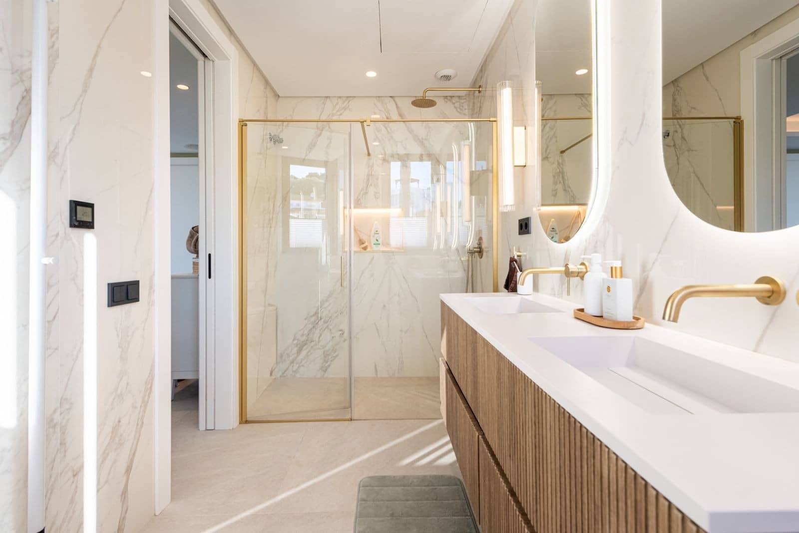 3 sovrum Villa till salu i Mijas Costa med pool garage - 1 895 000 € (Ref: 9430914)