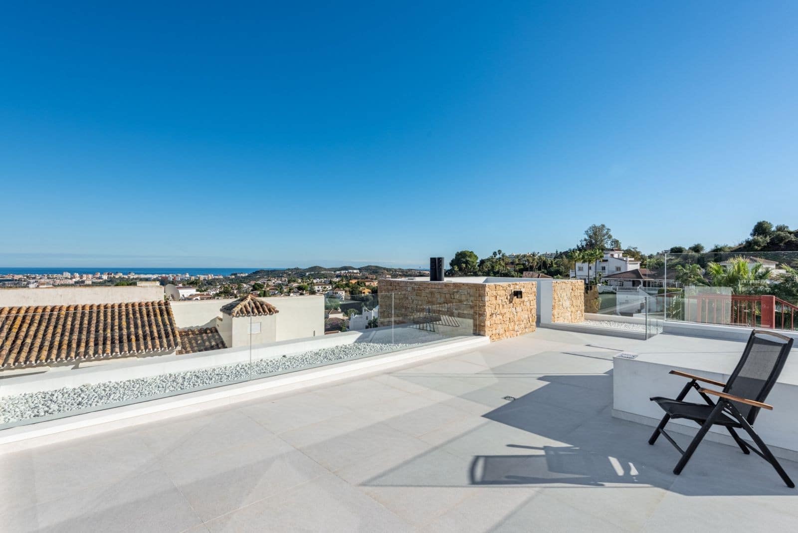 3 sovrum Villa till salu i Mijas Costa med pool garage - 1 895 000 € (Ref: 9430914)