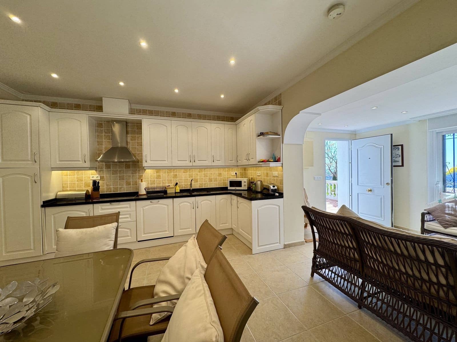 6 bedroom Villa for sale in Mijas with pool garage - € 1,450,000 (Ref: 9430916)