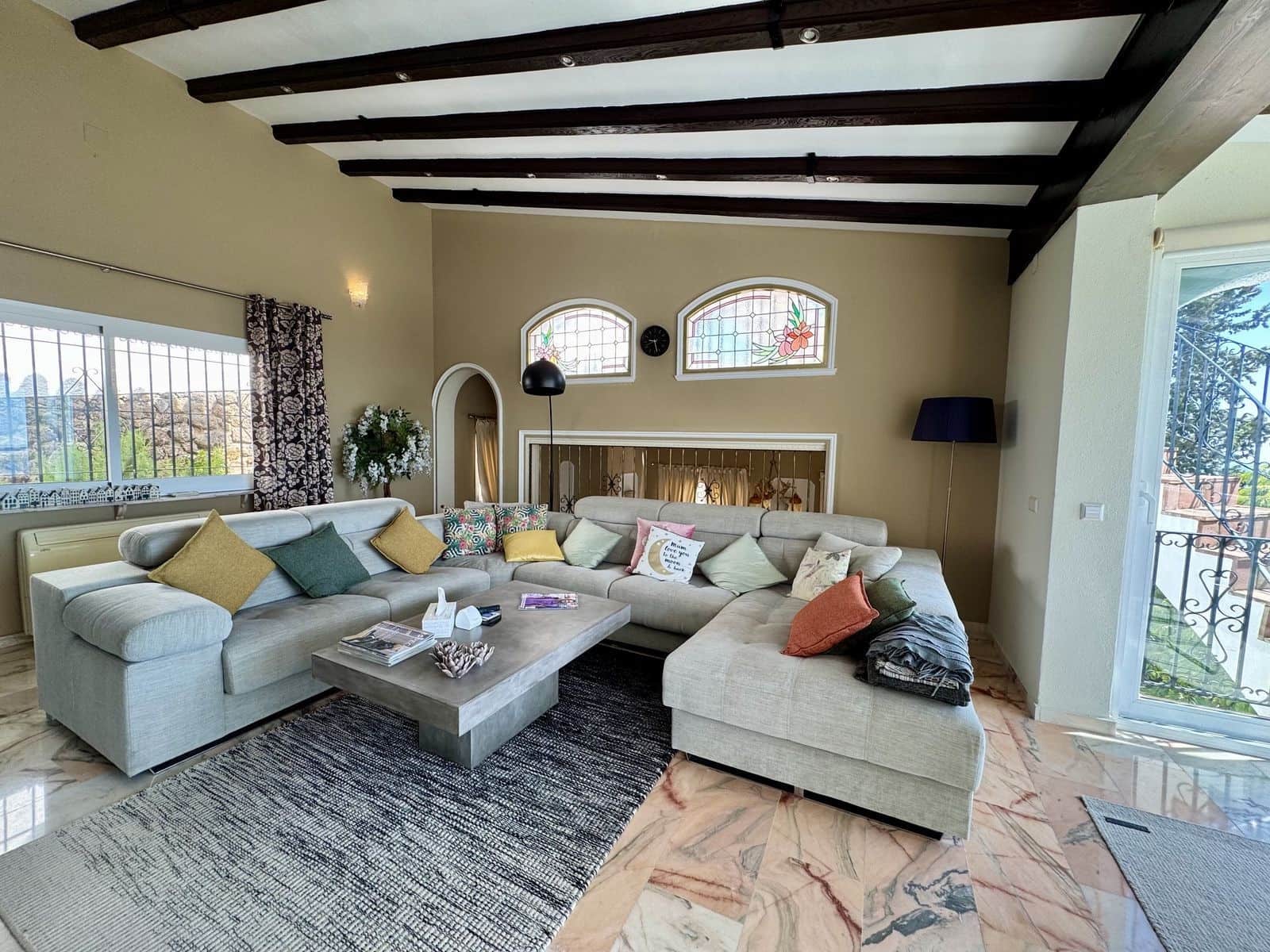 6 bedroom Villa for sale in Mijas with pool garage - € 1,450,000 (Ref: 9430916)