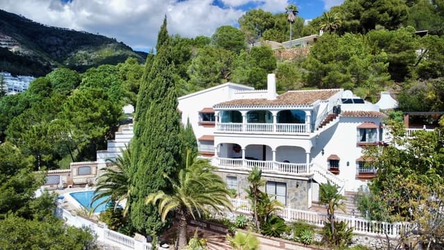 Chalet de 6 habitaciones en Mijas en venta con piscina garaje - 1.450.000 € (Ref: 9430916)