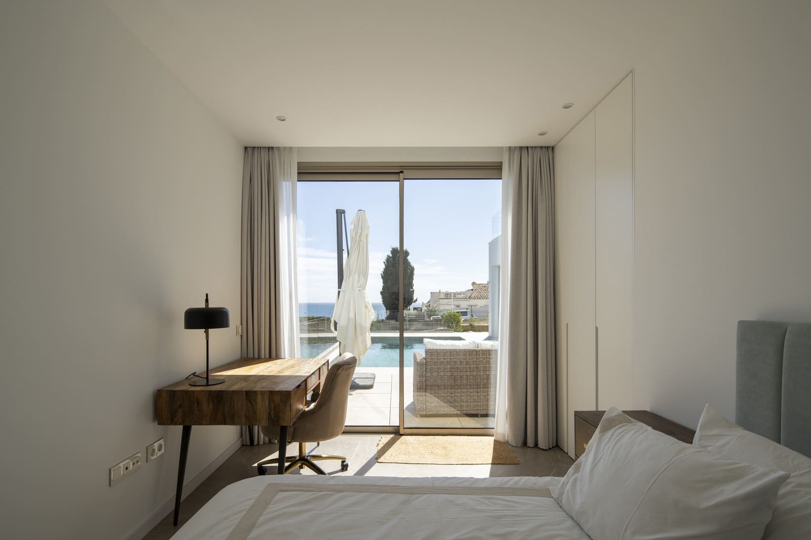 5 bedroom Villa for sale in Mijas Costa with pool garage - € 2,275,000 (Ref: 9430919)