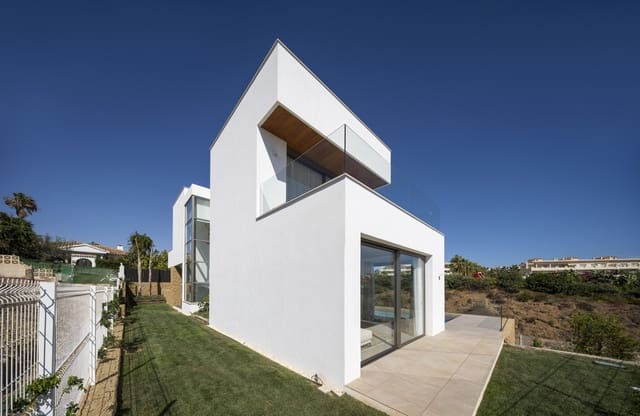 5 soveværelse Villa til salg i Mijas Costa, Mijas med swimmingpool garage - € 2.275.000 (Ref: 9430919)