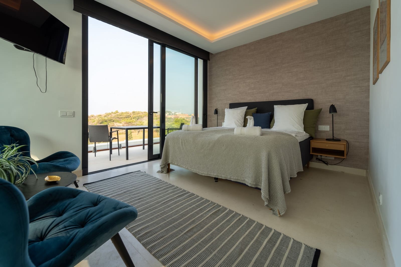 5 sovrum Semi-fristående Villa till salu i Marbella med pool garage - 1 495 000 € (Ref: 9433100)