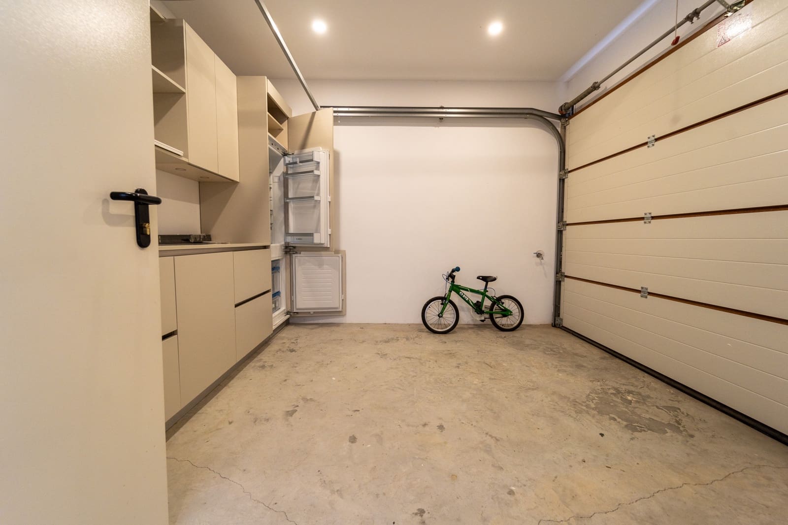 5 sovrum Semi-fristående Villa till salu i Marbella med pool garage - 1 495 000 € (Ref: 9433100)