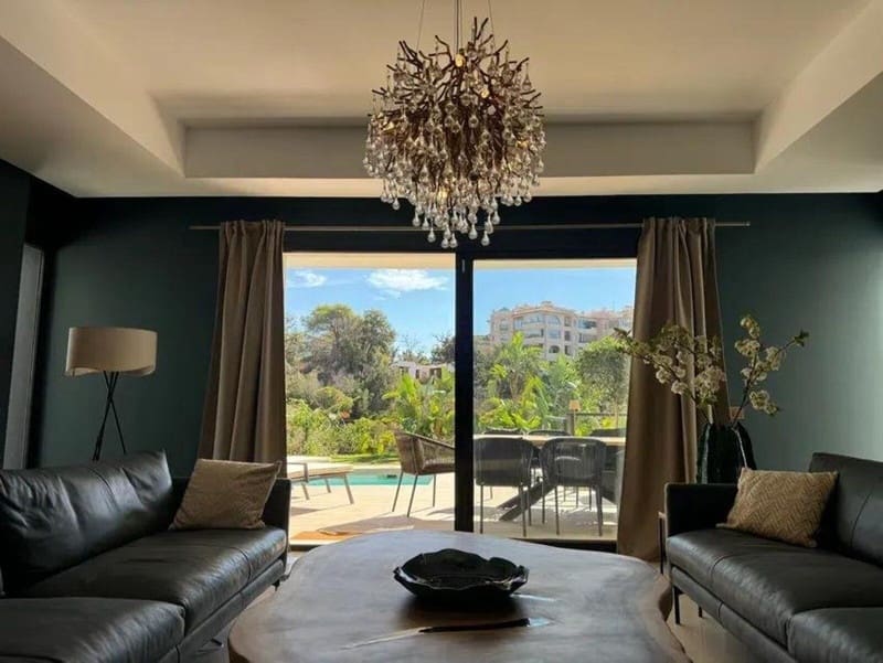 4 sovrum Villa till salu i Marbella - 1 895 000 € (Ref: 9443111)