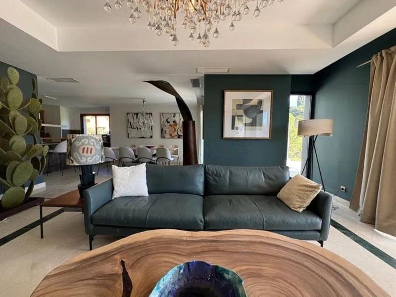 4 sovrum Villa till salu i Marbella - 1 895 000 € (Ref: 9443111)