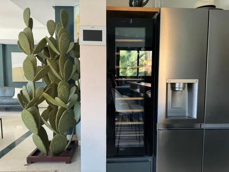 4 sovrum Villa till salu i Marbella - 1 895 000 € (Ref: 9443111)