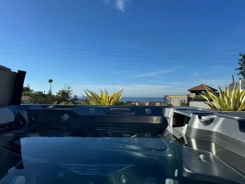 4 sovrum Villa till salu i Marbella - 1 895 000 € (Ref: 9443111)