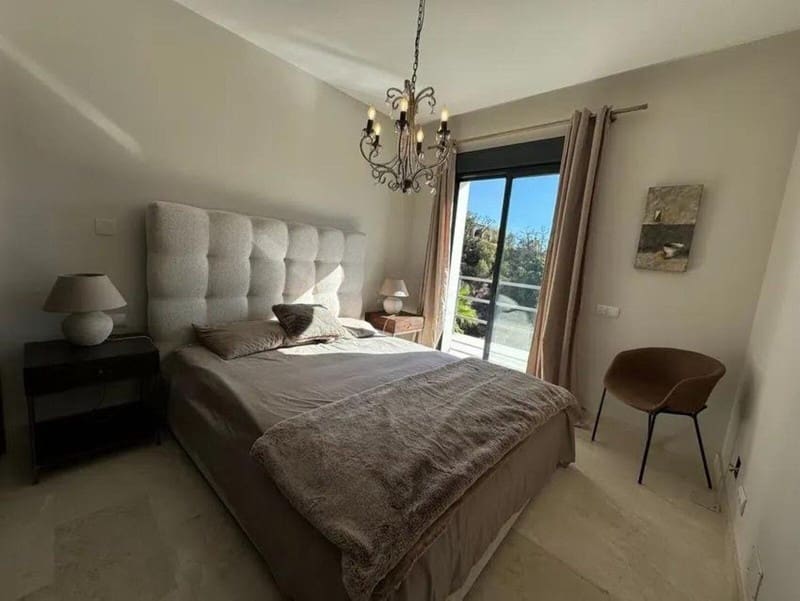 4 sovrum Villa till salu i Marbella - 1 895 000 € (Ref: 9443111)