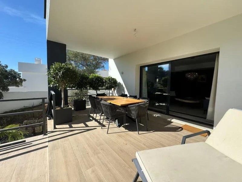 4 sovrum Villa till salu i Marbella - 1 895 000 € (Ref: 9443111)