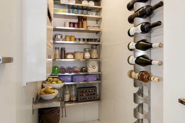 Chalet de 4 habitaciones en Nueva Andalucia, Marbella en venta con piscina garaje - 3.675.000 € (Ref: 9448838)