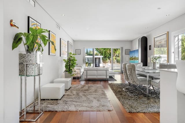 Chalet de 4 habitaciones en Nueva Andalucia, Marbella en venta con piscina garaje - 3.675.000 € (Ref: 9448838)