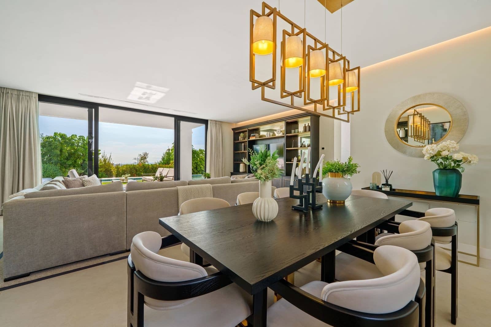 6 quarto Moradia para venda em Benahavis com piscina garagem - 4 965 000 € (Ref: 9448839)