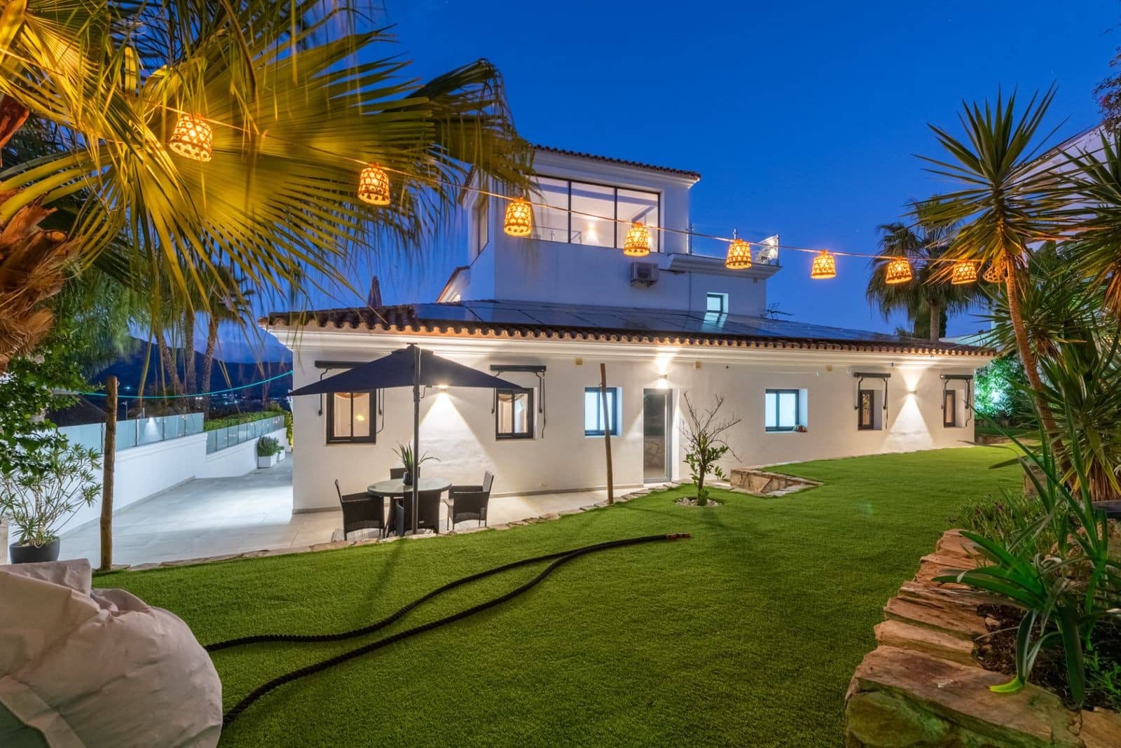 4 Zimmer Villa zu verkaufen in Mijas Costa mit Pool Garage - 2.395.000 € (Ref: 9448840)