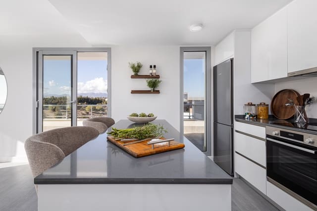 3 makuuhuone Kattohuoneisto myytävänä paikassa Mijas Costa, Mijas mukana uima-altaan 
autotalli - 825 000 € (Ref: 9461883)