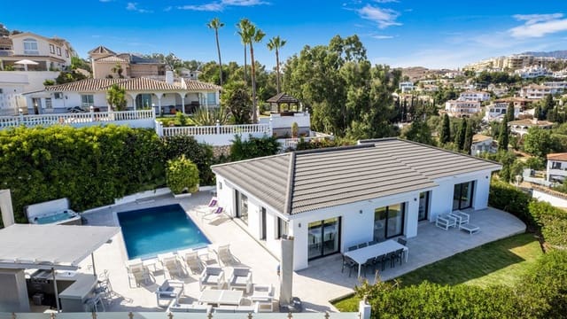 5 soverom Villa til salgs i Torrenueva, Mijas med svømmebasseng garasje - € 1 950 000 (Ref: 9465377)
