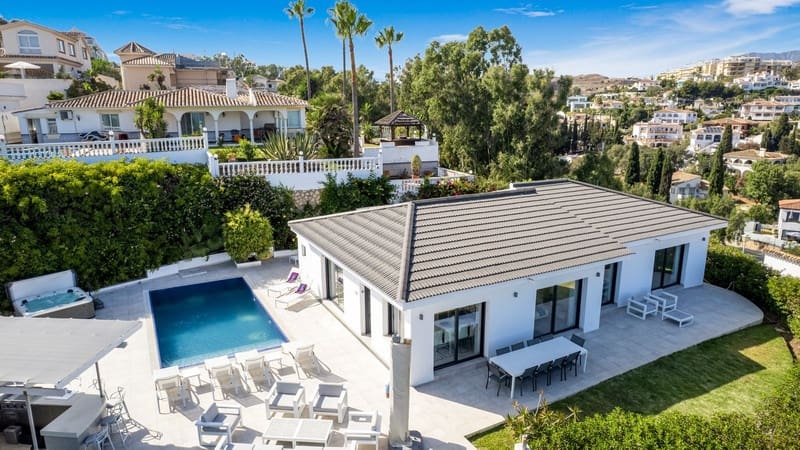 5 sovrum Villa till salu i Torrenueva med pool garage - 1 950 000 € (Ref: 9465377)