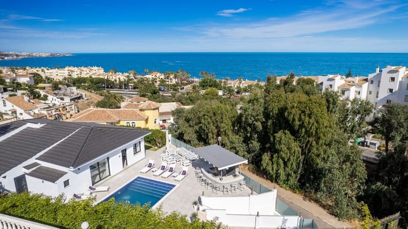 5 bedroom Villa for sale in Torrenueva with pool garage - € 1,950,000 (Ref: 9465377)