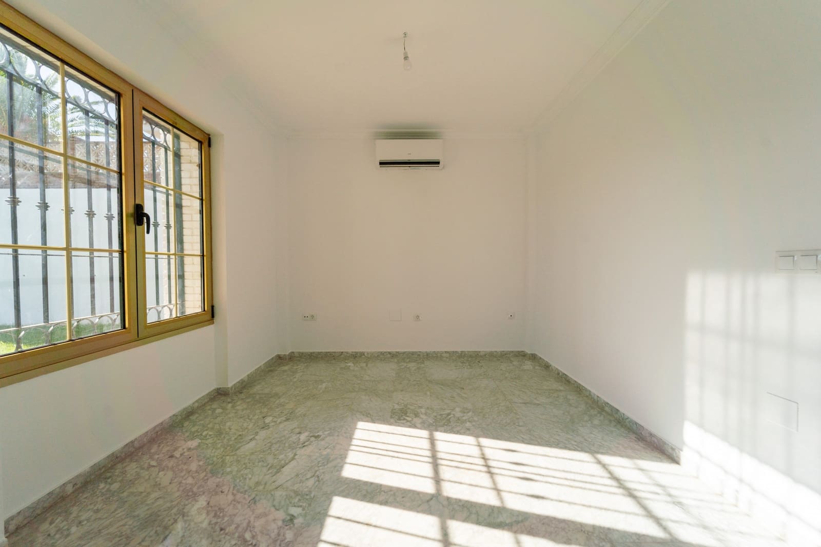 4 sypialnia Willa na sprzedaż w Cerro del Aguila z basenem garażem - 895 000 € (Ref: 9465379)