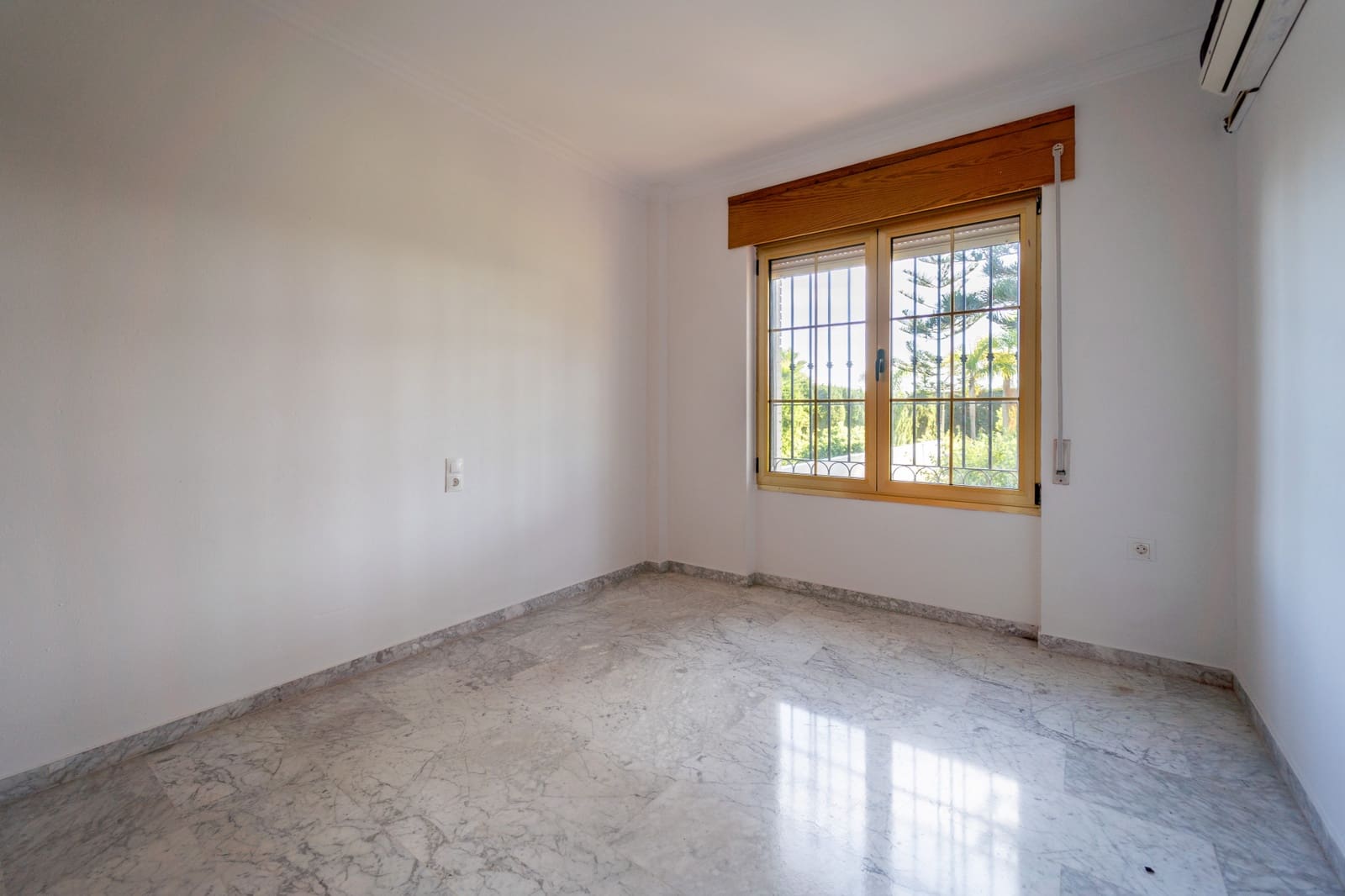 4 sypialnia Willa na sprzedaż w Cerro del Aguila z basenem garażem - 895 000 € (Ref: 9465379)