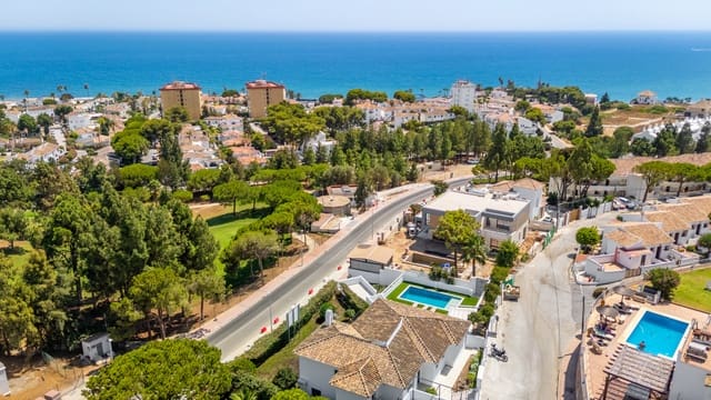 5 sypialnia Willa na sprzedaż w Mijas Costa, Mijas z basenem garażem - 2 195 000 € (Ref: 9470480)