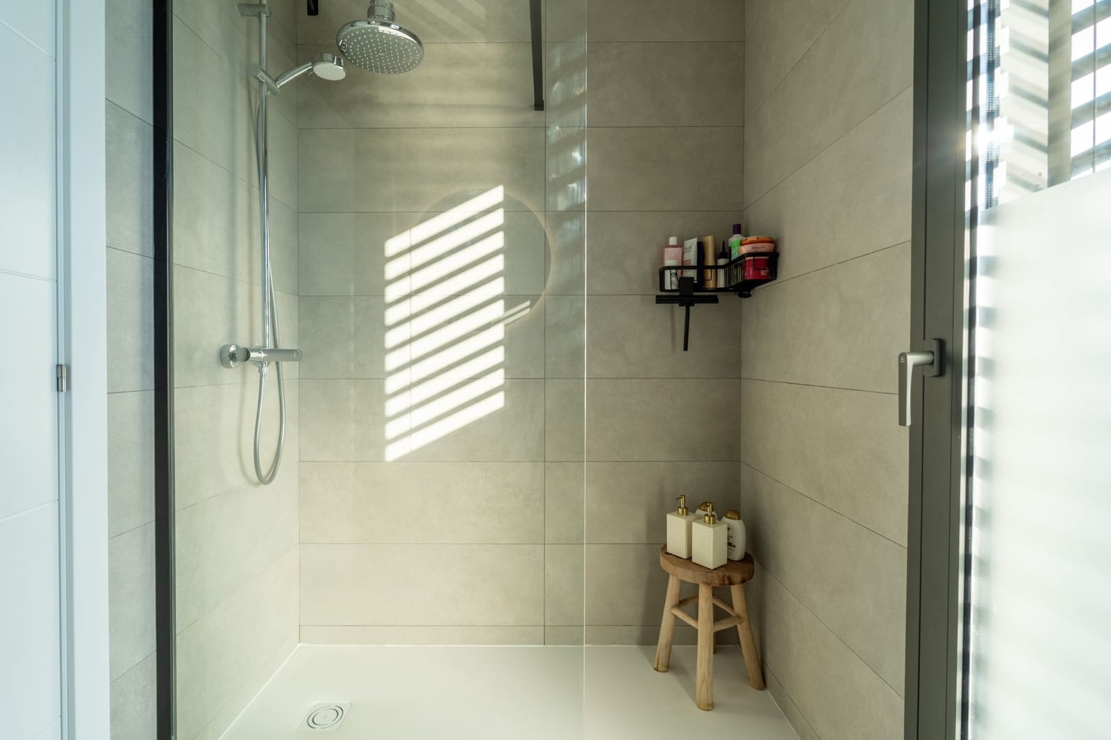 3 chambre Villa/Maison Semi-Mitoyenne à vendre à Riviera del Sol avec piscine garage - 690 000 € (Ref: 9474773)