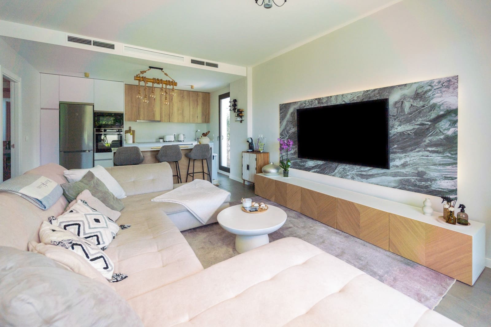 3 bedroom Semi-detached Villa for sale in Riviera del Sol with pool garage - € 589,000 (Ref: 9474773)