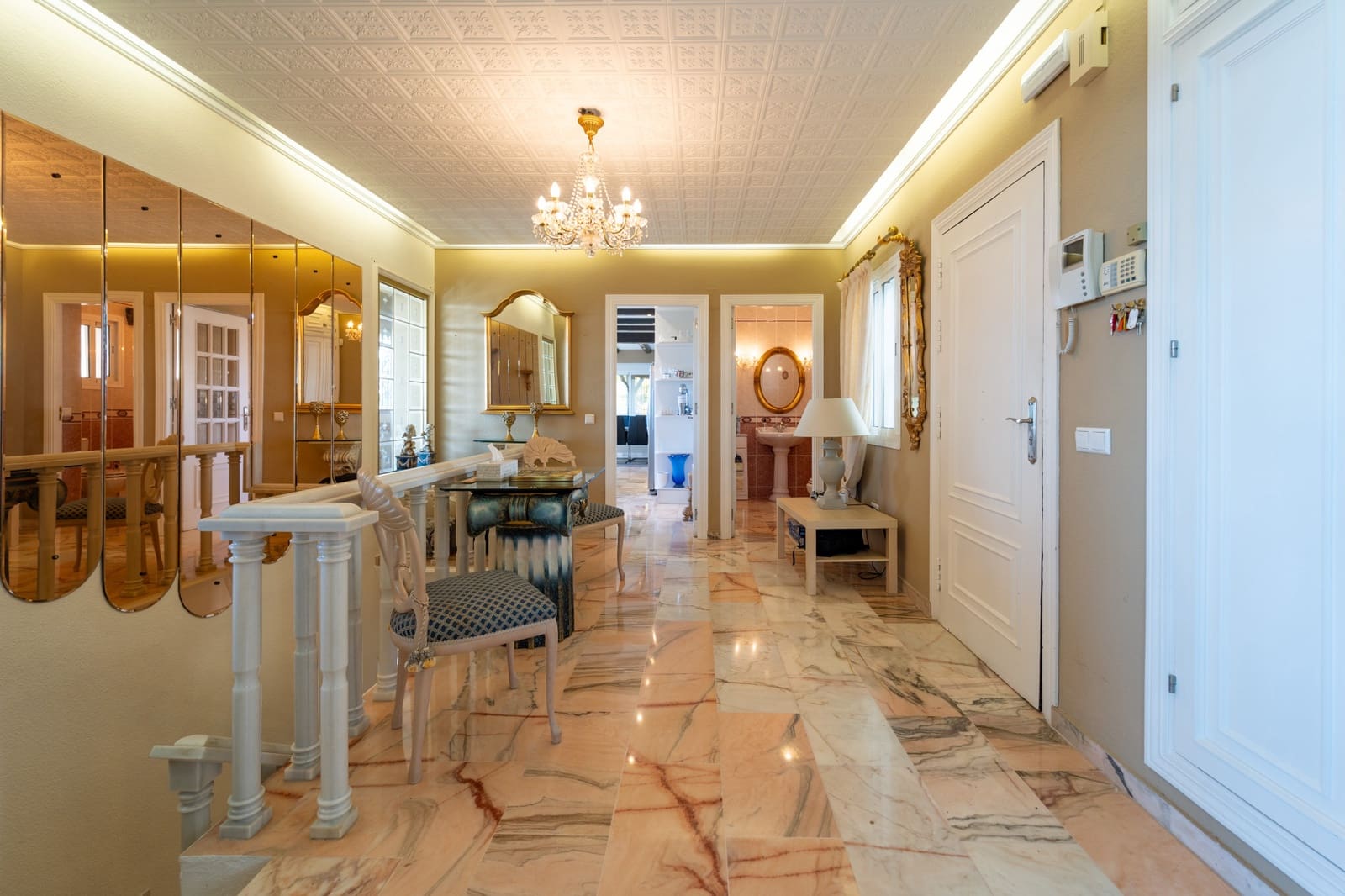 6 bedroom Villa for sale in Mijas with pool garage - € 1,450,000 (Ref: 9474774)