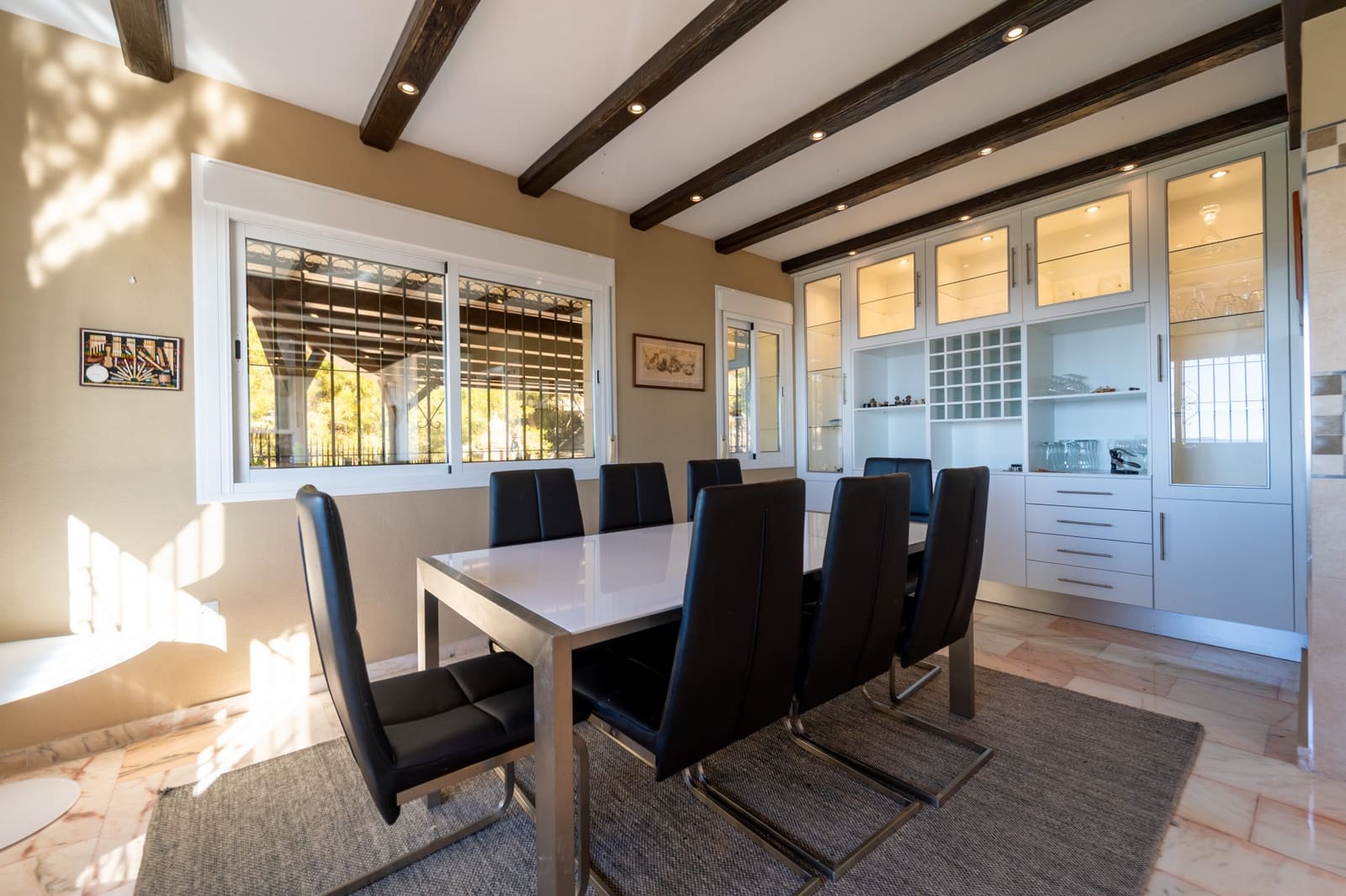 6 bedroom Villa for sale in Mijas with pool garage - € 1,450,000 (Ref: 9474774)