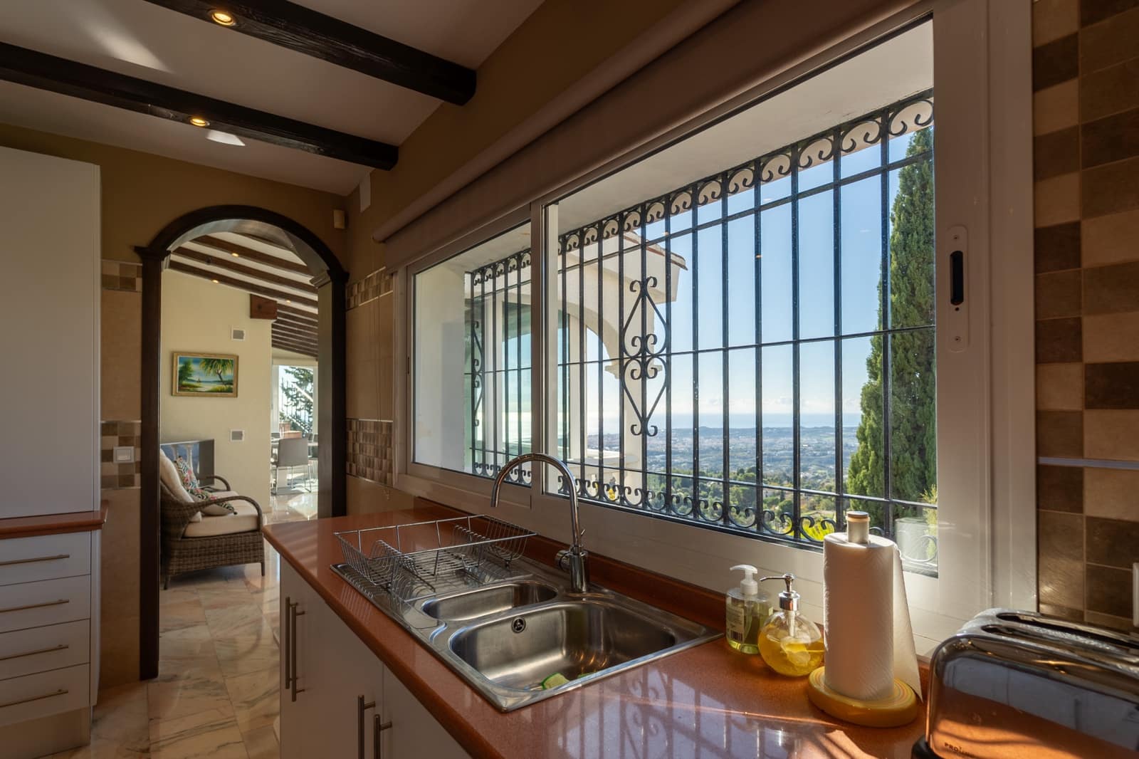 6 bedroom Villa for sale in Mijas with pool garage - € 1,450,000 (Ref: 9474774)