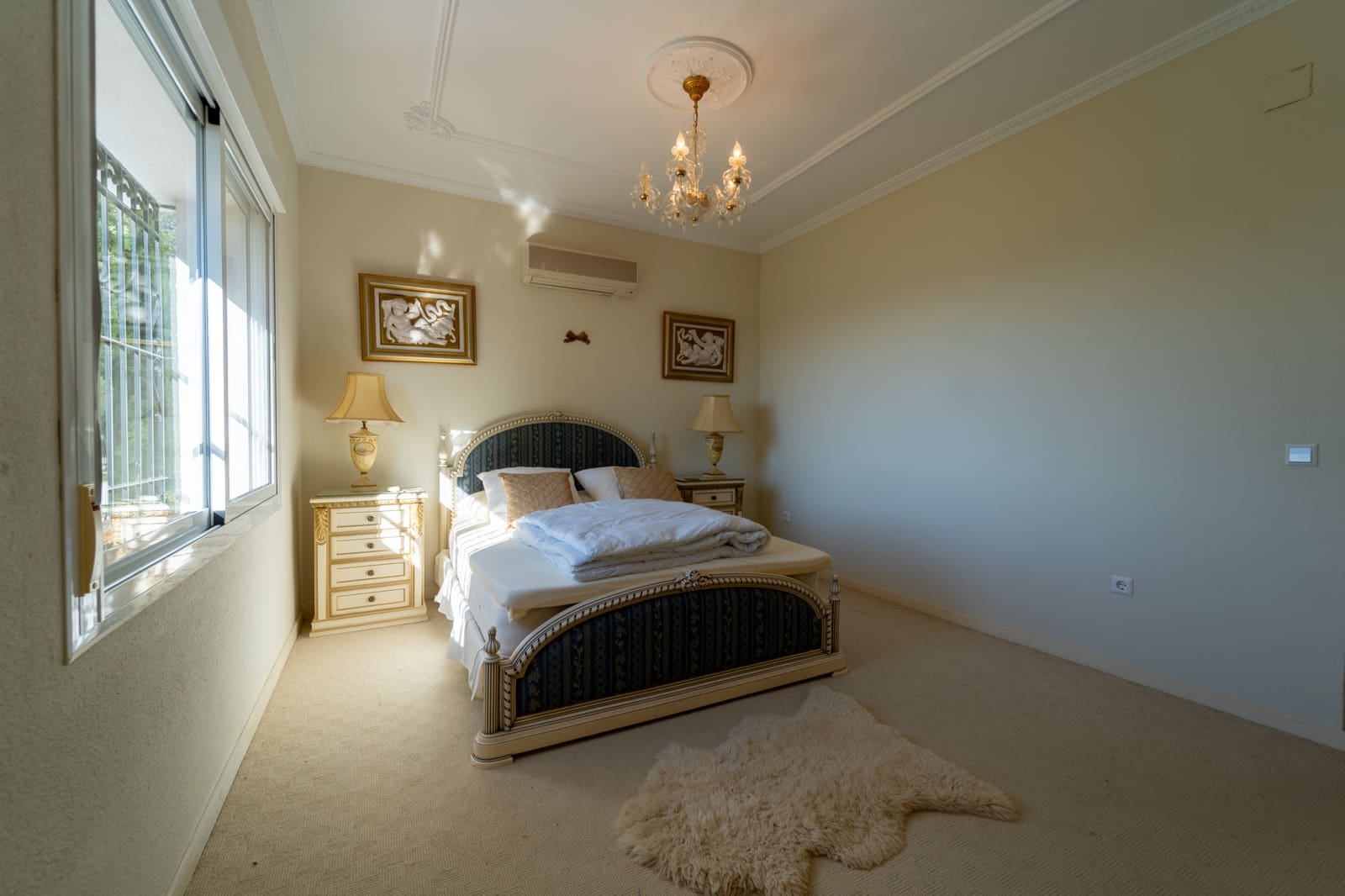 6 bedroom Villa for sale in Mijas with pool garage - € 1,450,000 (Ref: 9474774)