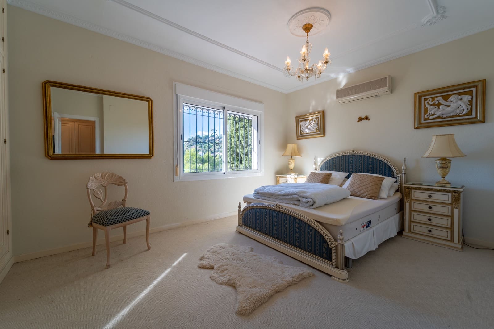 6 bedroom Villa for sale in Mijas with pool garage - € 1,450,000 (Ref: 9474774)