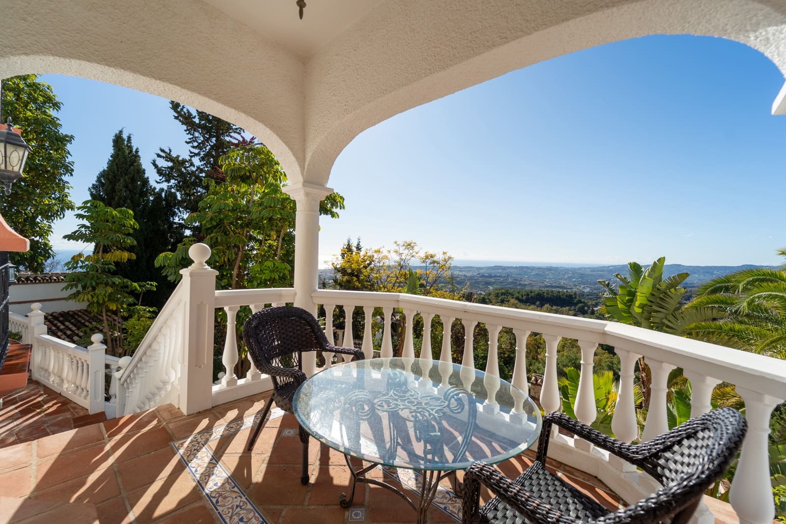 6 bedroom Villa for sale in Mijas with pool garage - € 1,450,000 (Ref: 9474774)