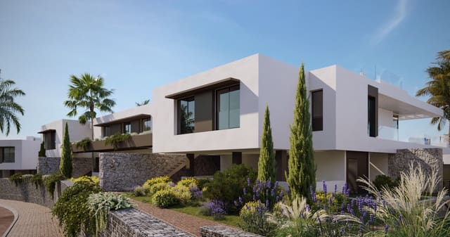 Pareado de 4 habitaciones en Marbella en venta con piscina garaje - 1.950.000 € (Ref: 9475389)