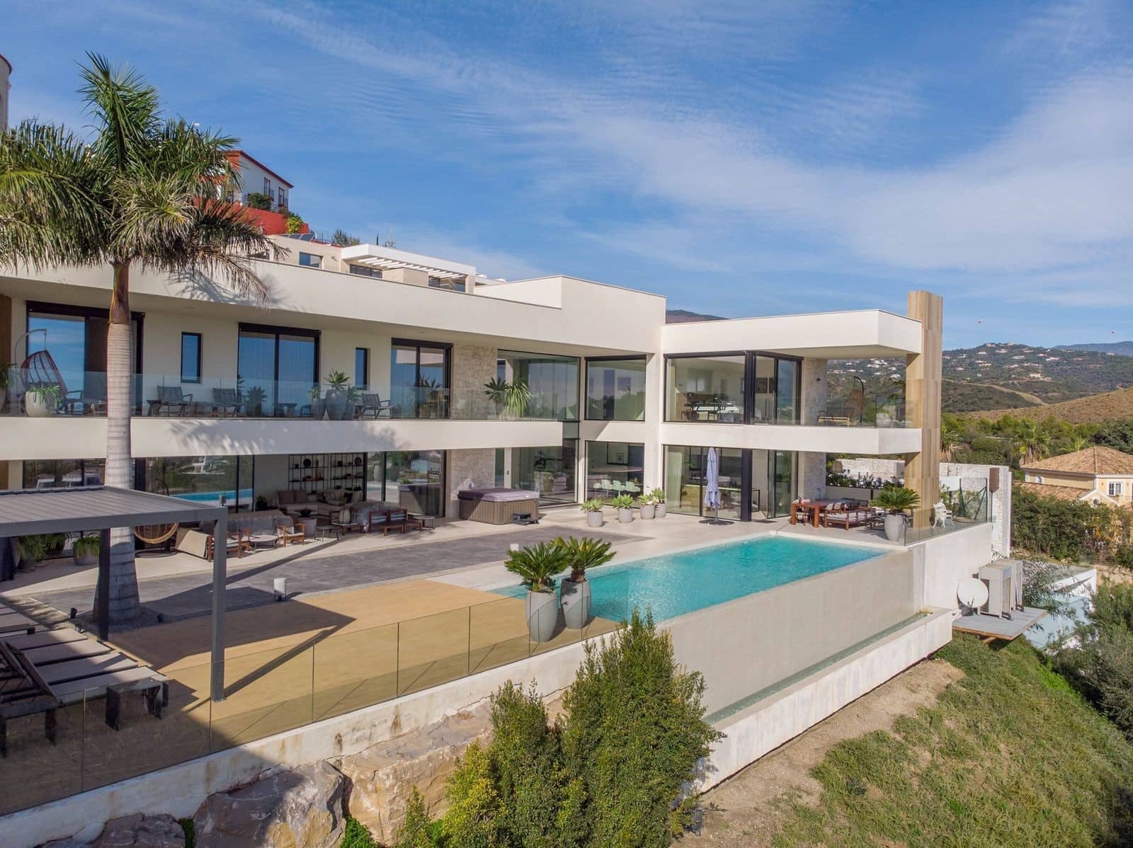 5 slaapkamer Villa te koop in Benahavis met zwembad garage - € 5.600.000 (Ref: 9480993)