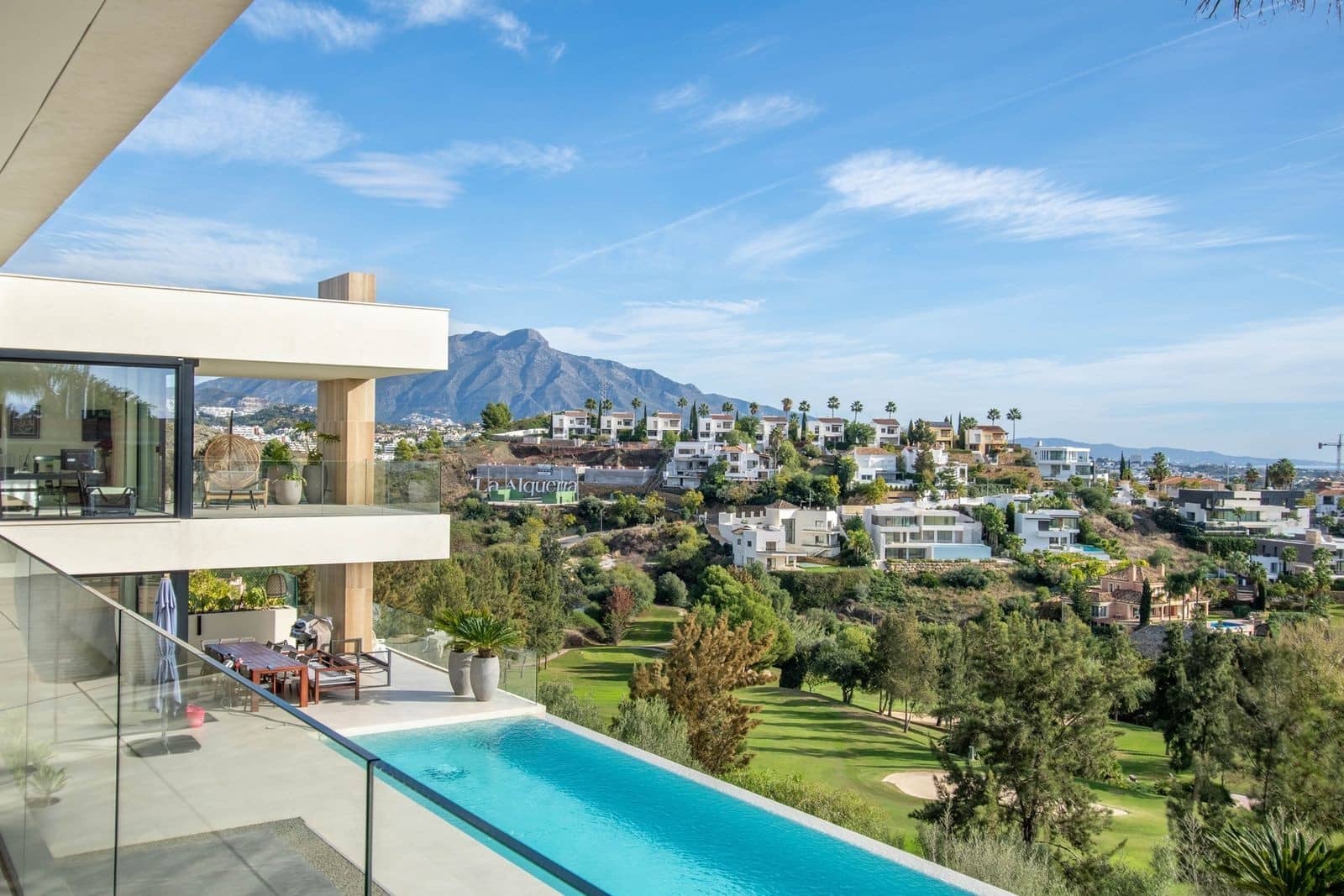 5 slaapkamer Villa te koop in Benahavis met zwembad garage - € 5.600.000 (Ref: 9480993)