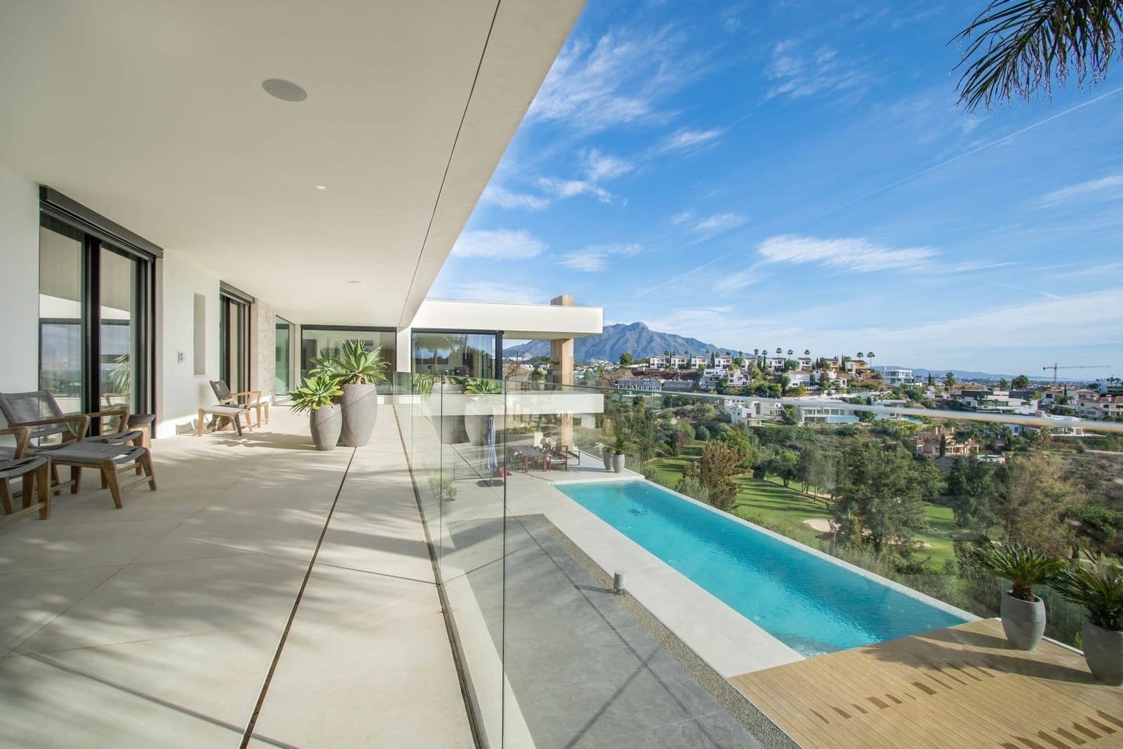 5 slaapkamer Villa te koop in Benahavis met zwembad garage - € 5.600.000 (Ref: 9480993)