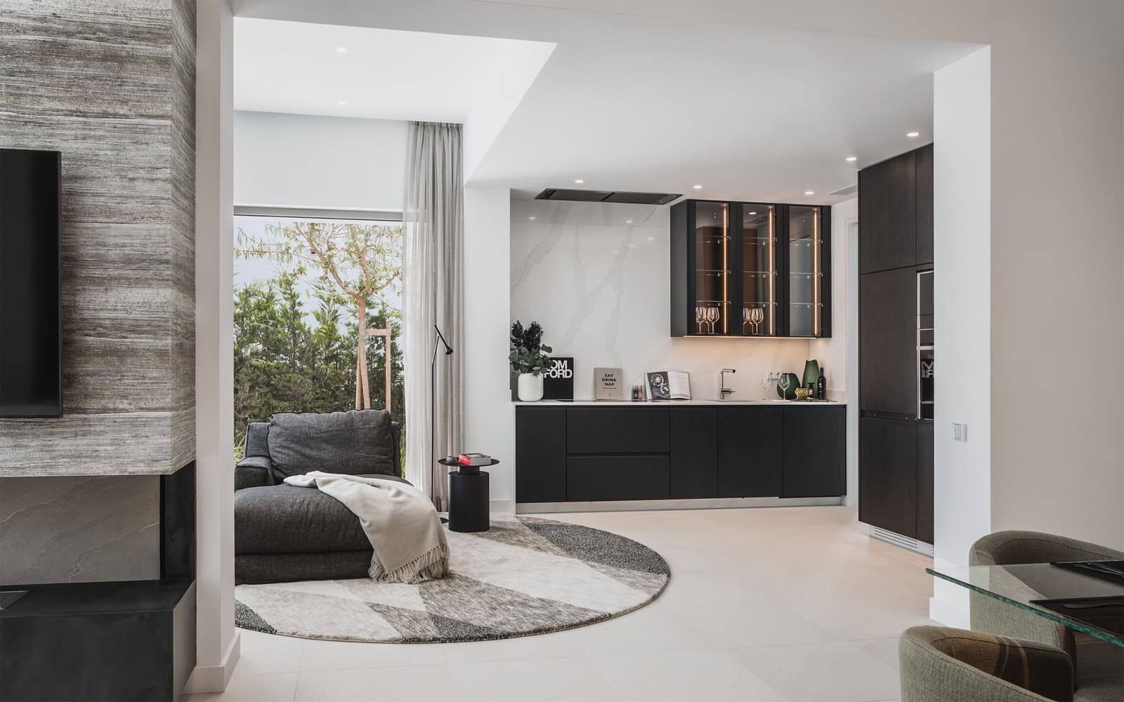 4 bedroom Villa for sale in Marbella with pool garage - € 2,450,000 (Ref: 9483846)